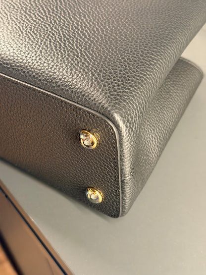 LOUIS VUITTON BLACK CAPICINES MM HANDBAG