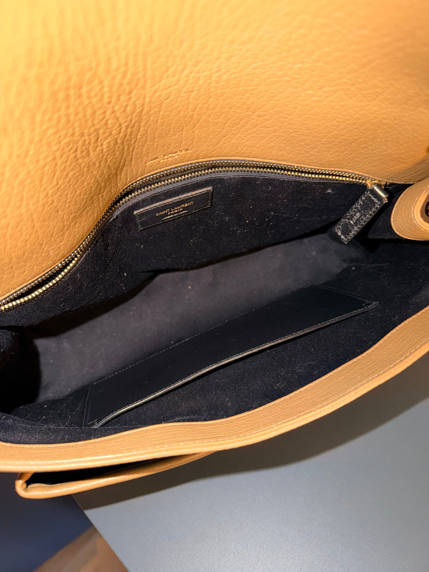 SAINT LAURENT GRAINED LEATHER TAN LARGE NIKI SHOULDER BAG