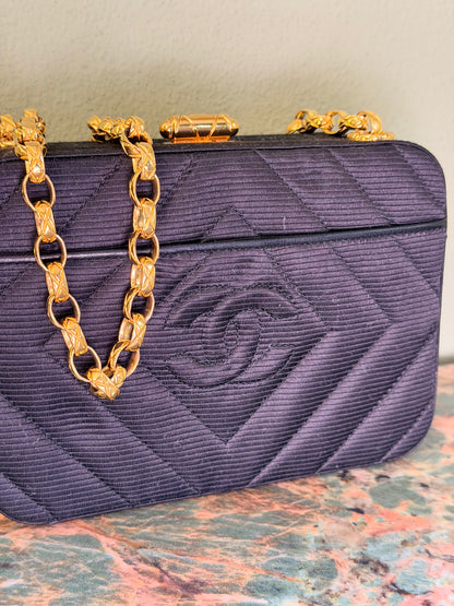 CHANEL BLACK VINTAGE CROSSBODY CLUTCH