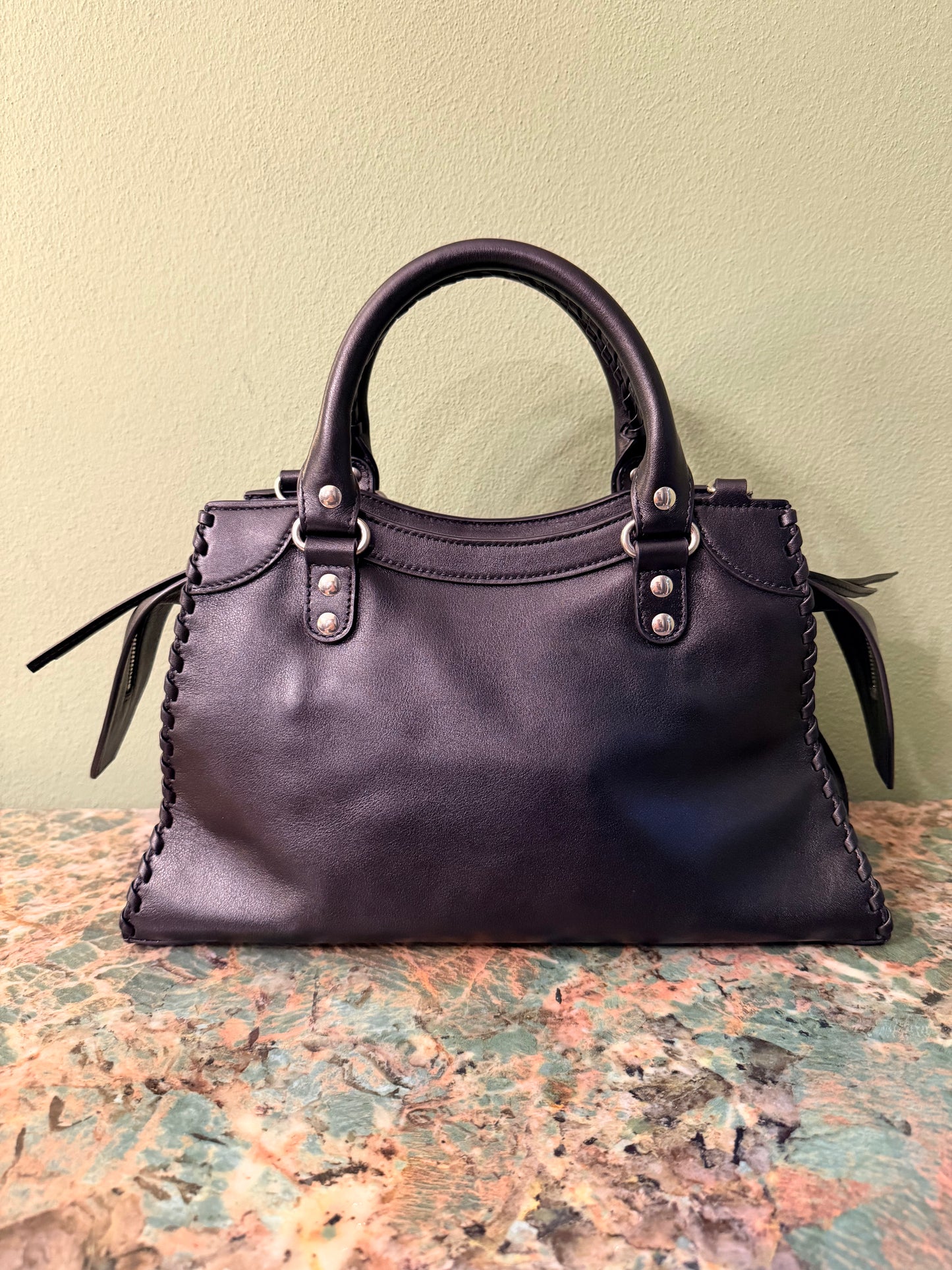 BALENCIAGA BLACK MEDIUM NEO CLASSIC CITY HANDBAG