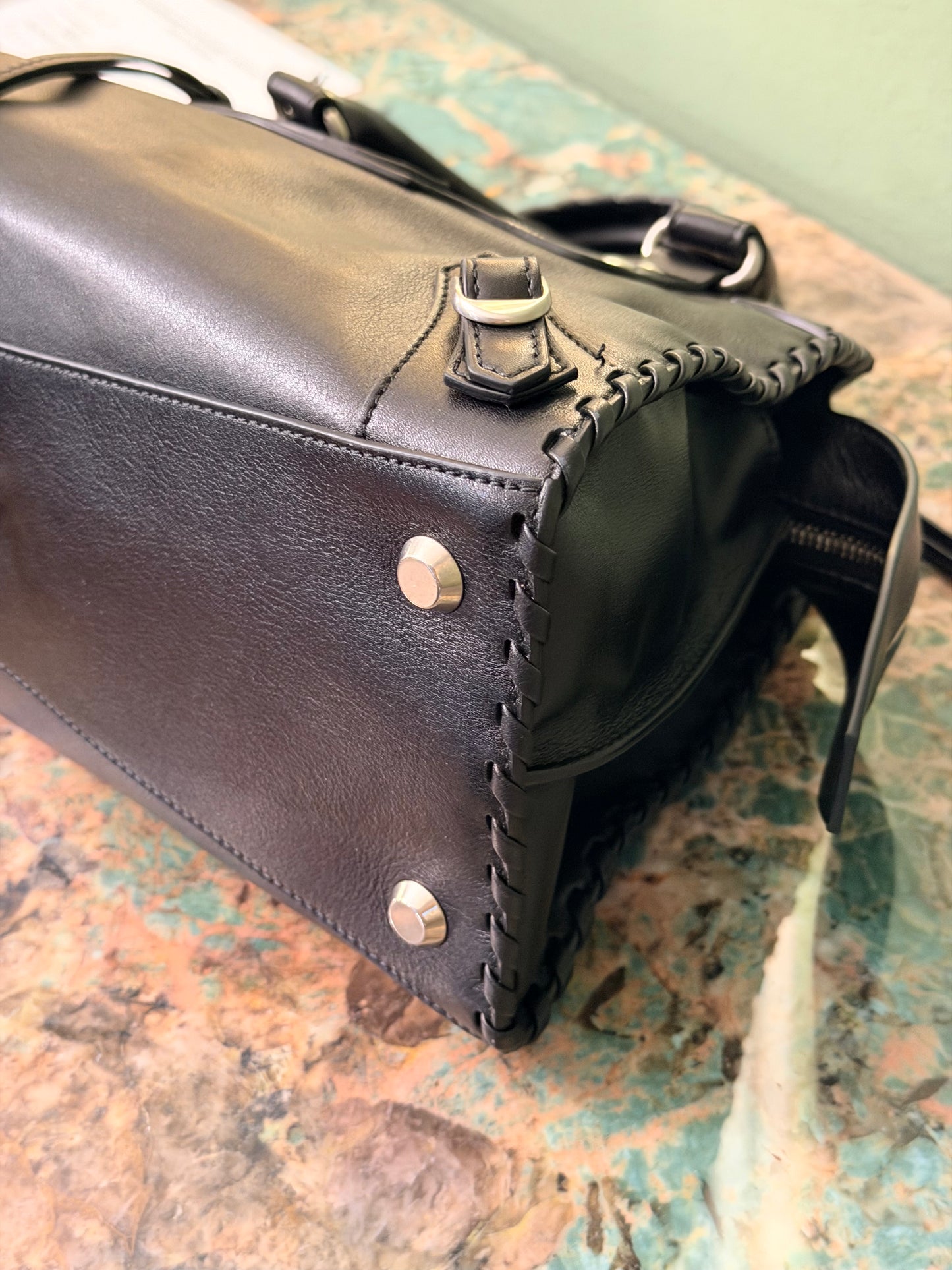BALENCIAGA BLACK MEDIUM NEO CLASSIC CITY HANDBAG