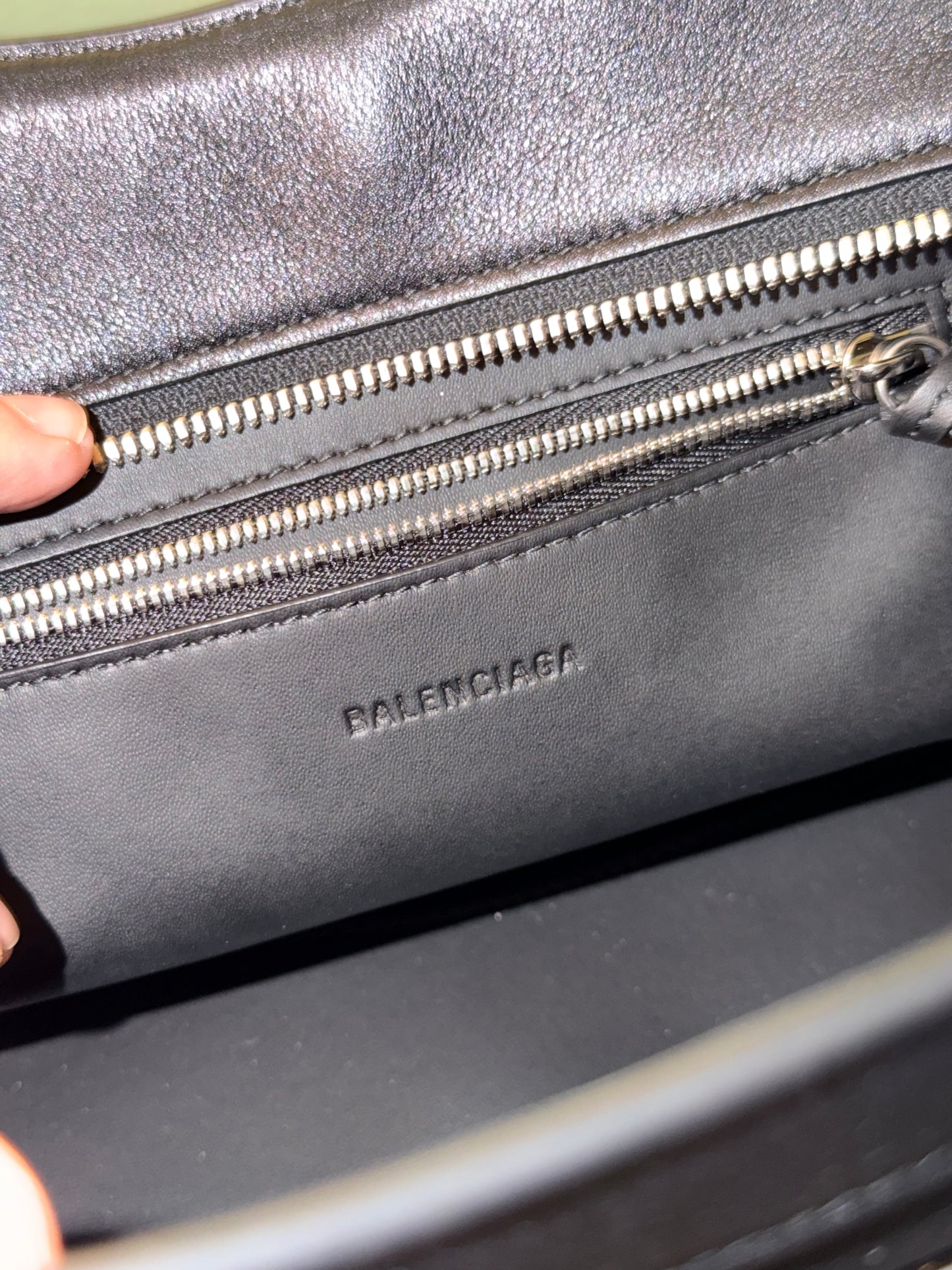 BALENCIAGA BLACK MEDIUM NEO CLASSIC CITY HANDBAG