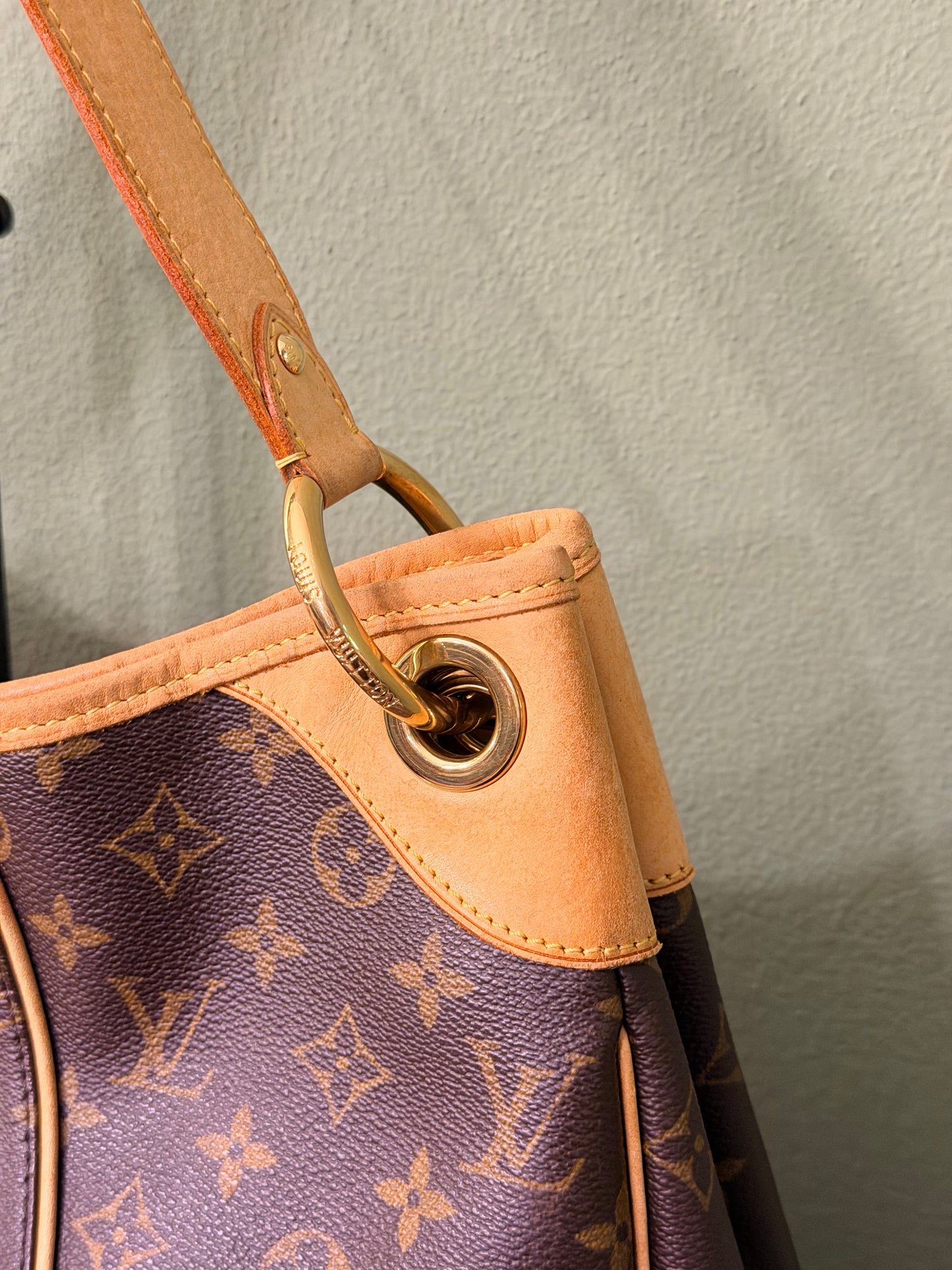 LOUIS VUITTON MONOGRAM GALLIERA GM SHOULDER BAG
