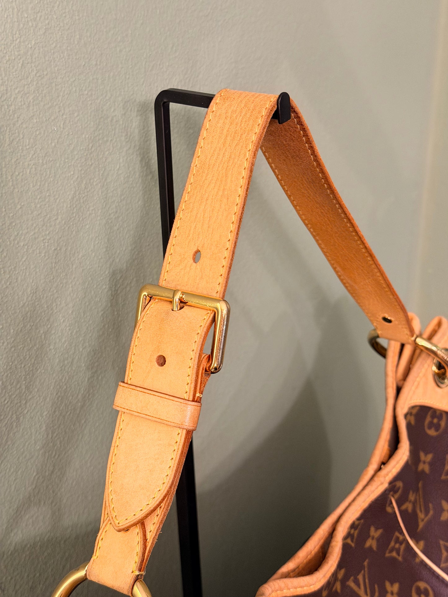 LOUIS VUITTON MONOGRAM GALLIERA GM SHOULDER BAG