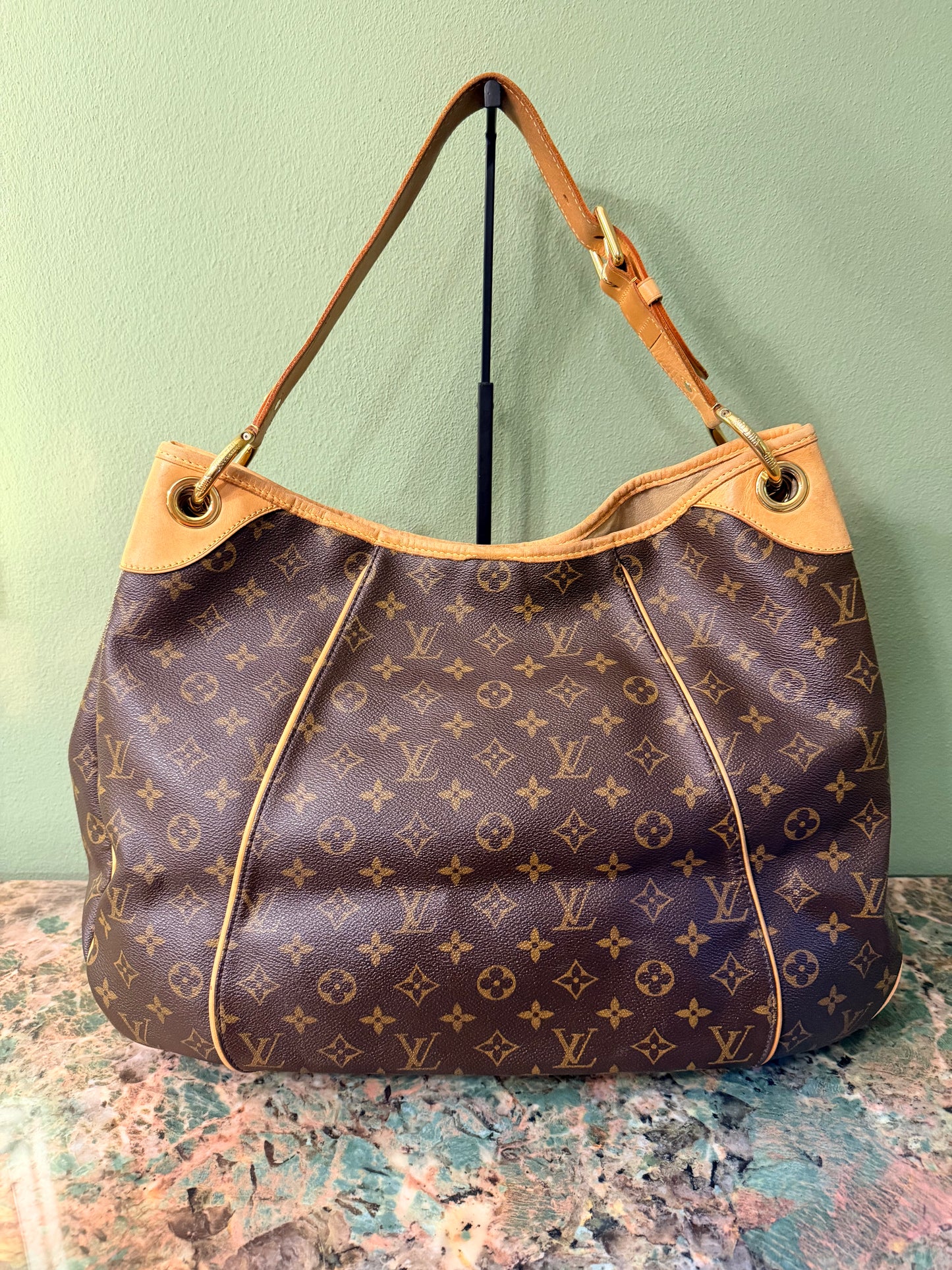 LOUIS VUITTON MONOGRAM GALLIERA GM SHOULDER BAG