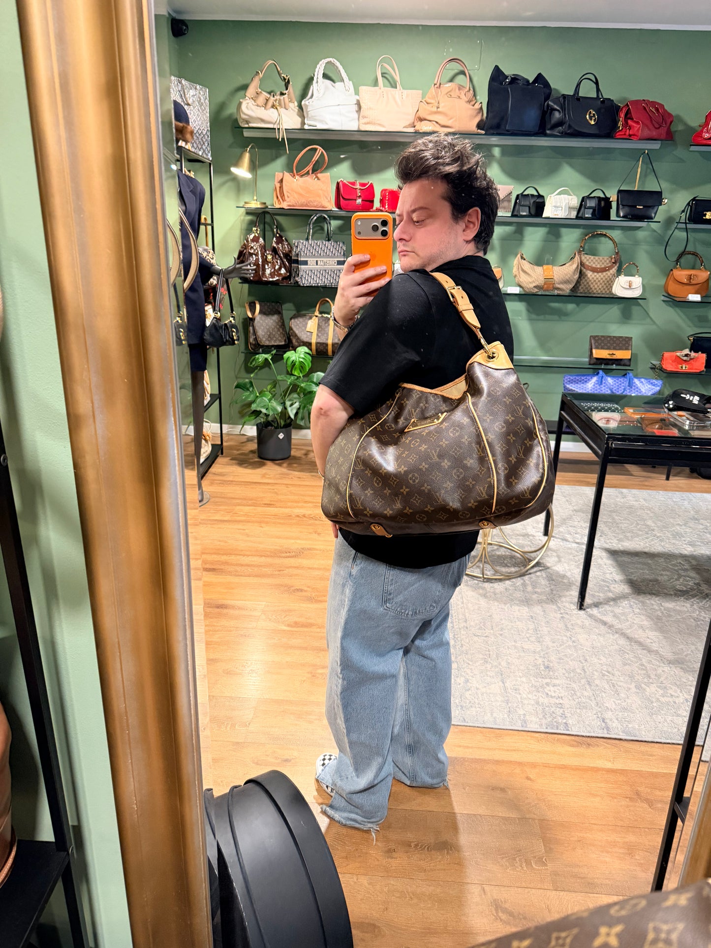 LOUIS VUITTON MONOGRAM GALLIERA GM SHOULDER BAG