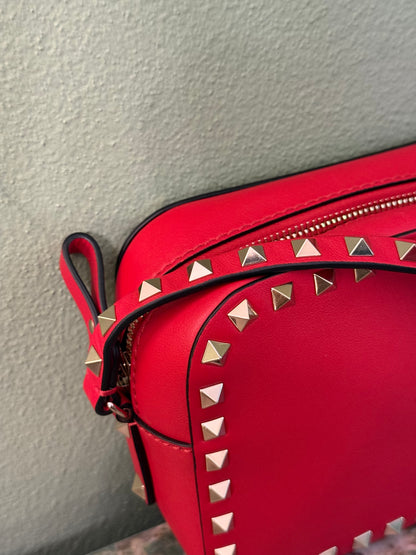 VALENTINO RED ROCKSTUD CAMERA BAG