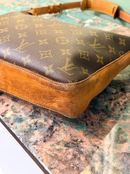 LOUIS VUITTON MONOGRAM BOULOGNE SHOULDER BAG