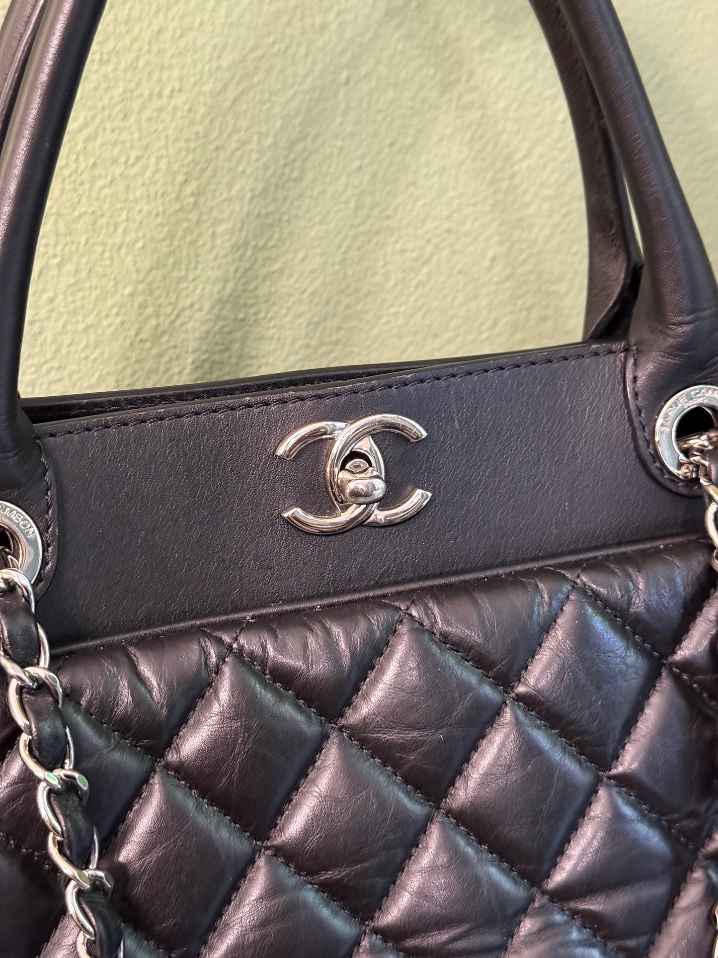 CHANEL BLACK NEO SOFT SHOPPING TOTE