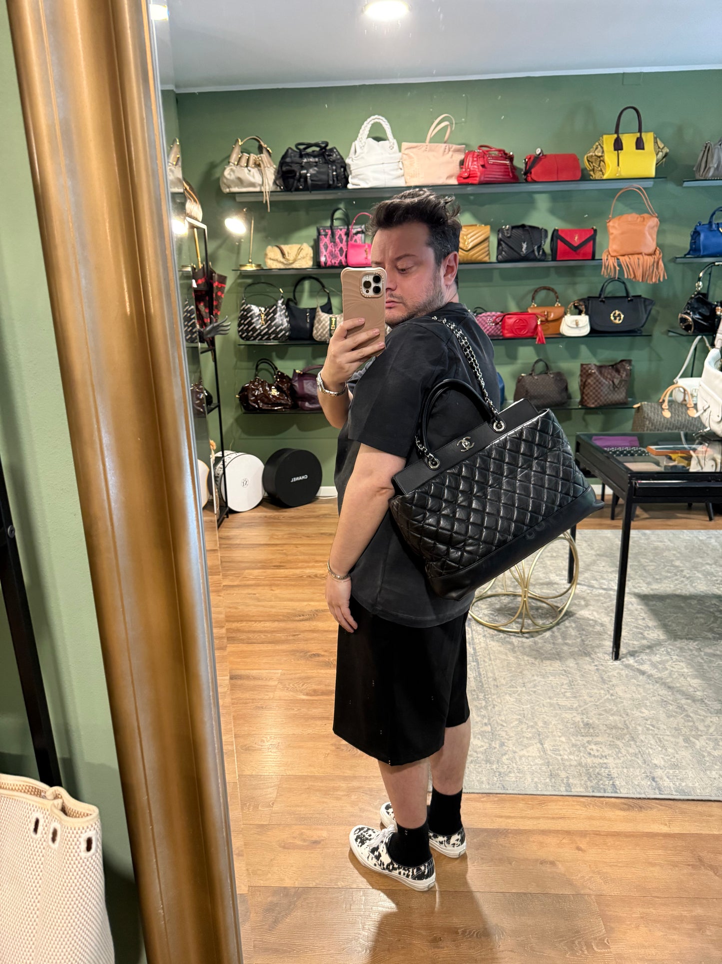 CHANEL BLACK NEO SOFT SHOPPING TOTE