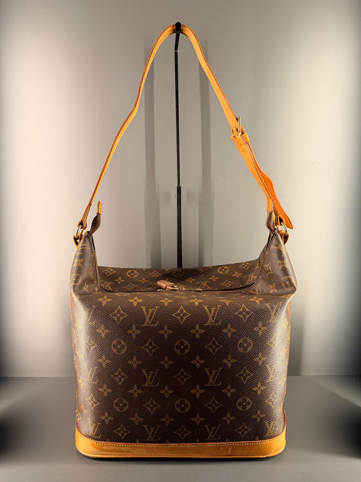 LOUIS VUITTON MONOGRAM AMFAR SHOULDER BAG