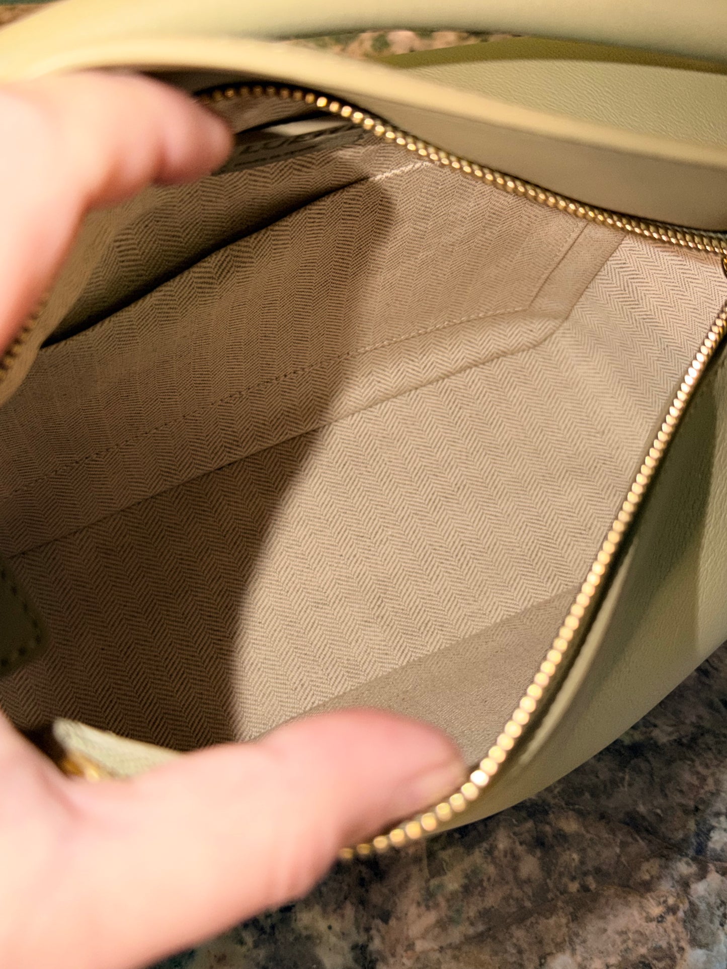 LOEWE GREEN SMALL PUZZLE EDGE CROSSBODY BAG