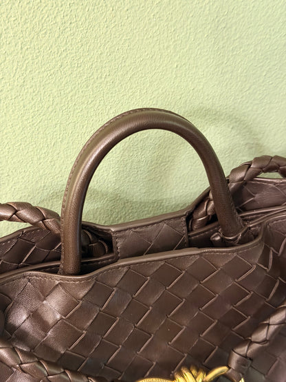 BOTTEGA VENETA FONDANT MEDIUM ANDIAMO SHOULDER BAG