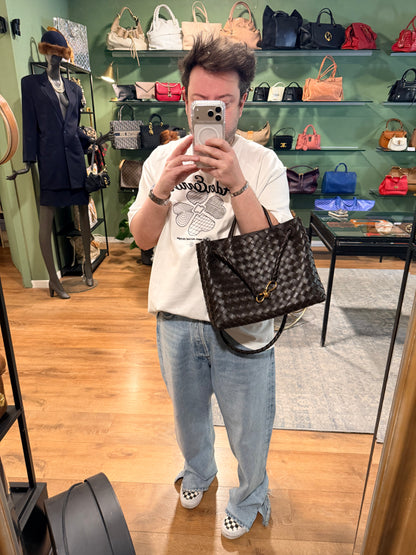 BOTTEGA VENETA FONDANT MEDIUM ANDIAMO SHOULDER BAG