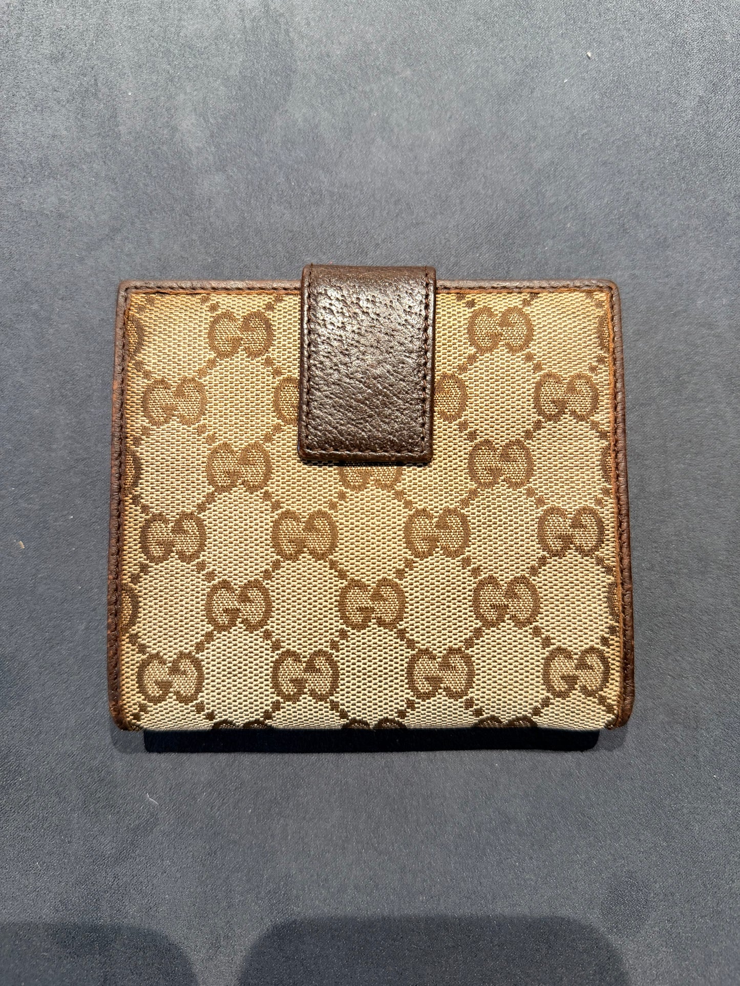 GUCCI GG CANVAS BI-FOLD COMPACT WALLET