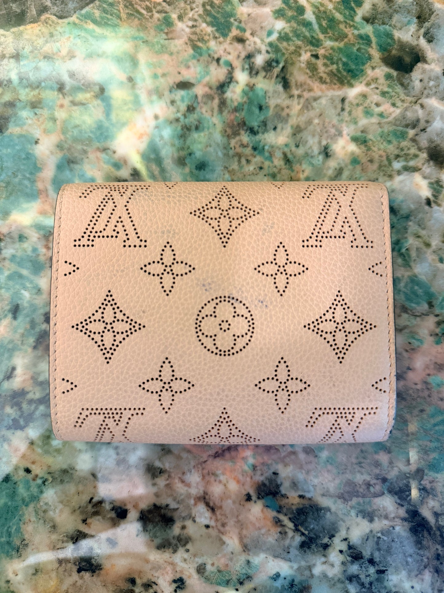 LOUIS VUITTON PINK MAHINA IRIS BI FOLD WALLET