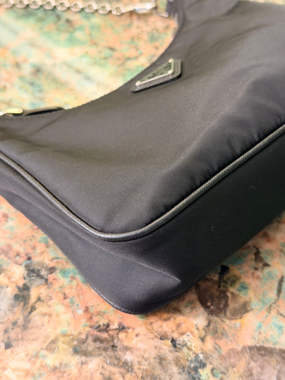 PRADA BLACK NYLON RE EDITION 2005 CROSSBODY BAG