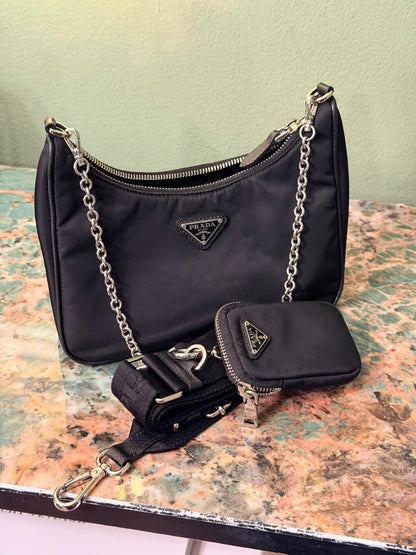 PRADA BLACK NYLON RE EDITION 2005 CROSSBODY BAG