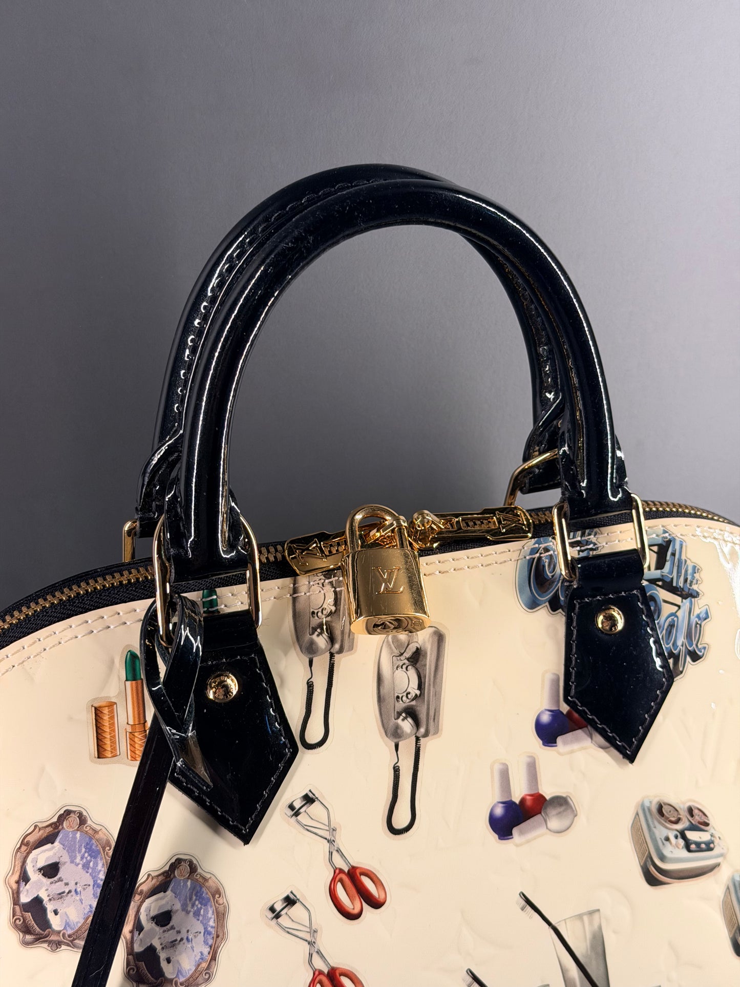 LOUIS VUITTON MONOGRAM VERNIS ALMA PM STICKER ANIMATION HANDBAG