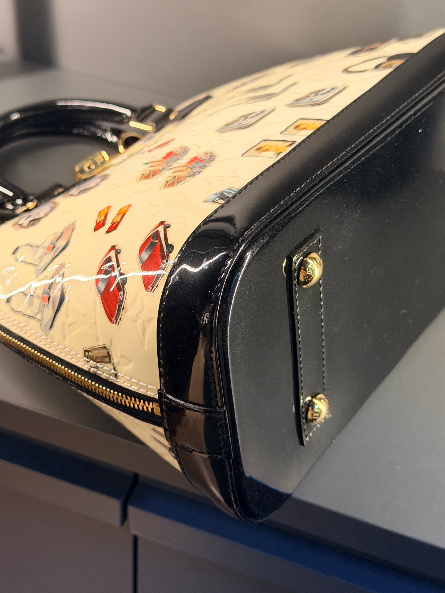 LOUIS VUITTON MONOGRAM VERNIS ALMA PM STICKER ANIMATION HANDBAG