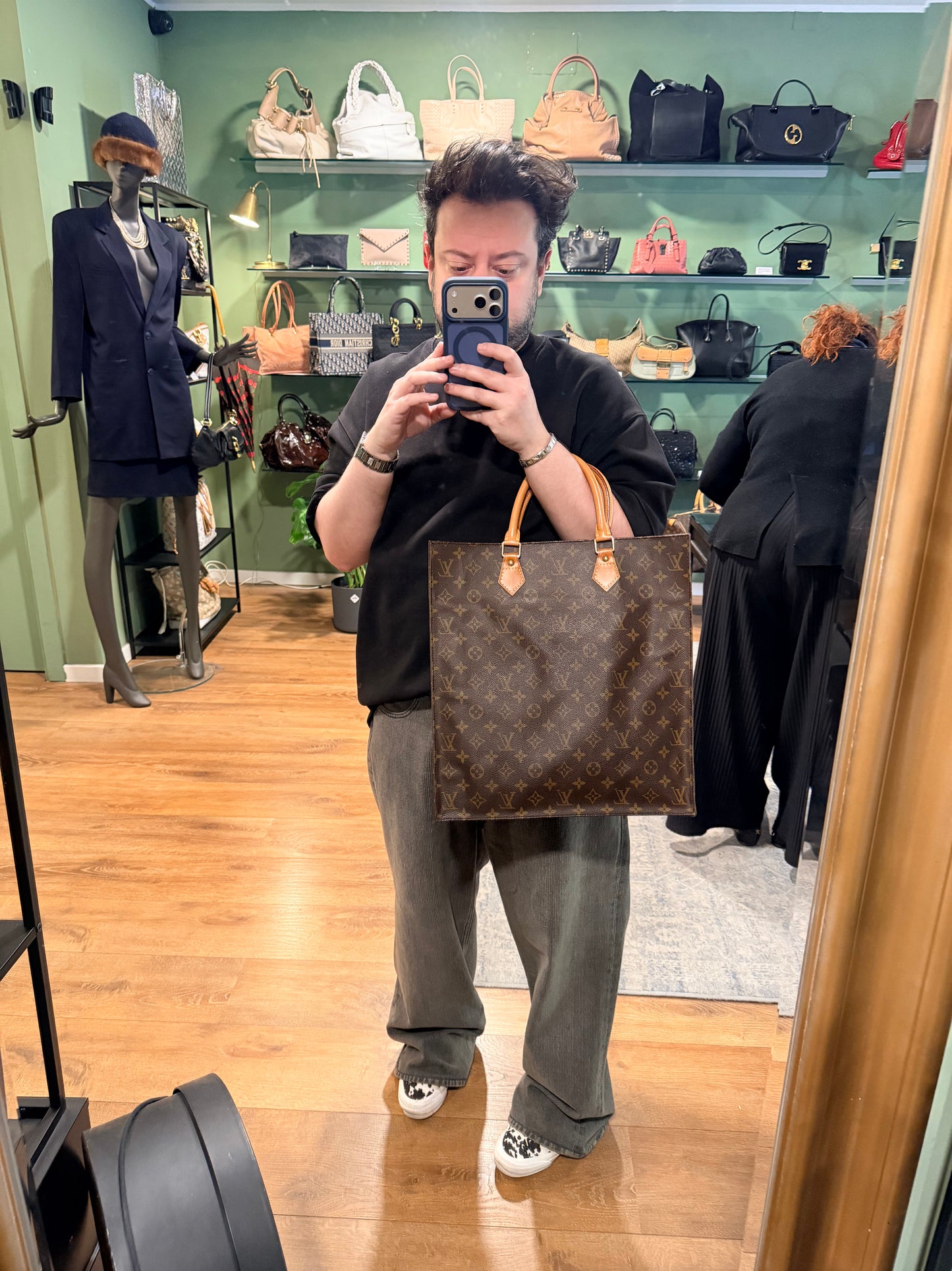 LOUIS VUITTON MONOGRAM SAC PLAT HANDBAG