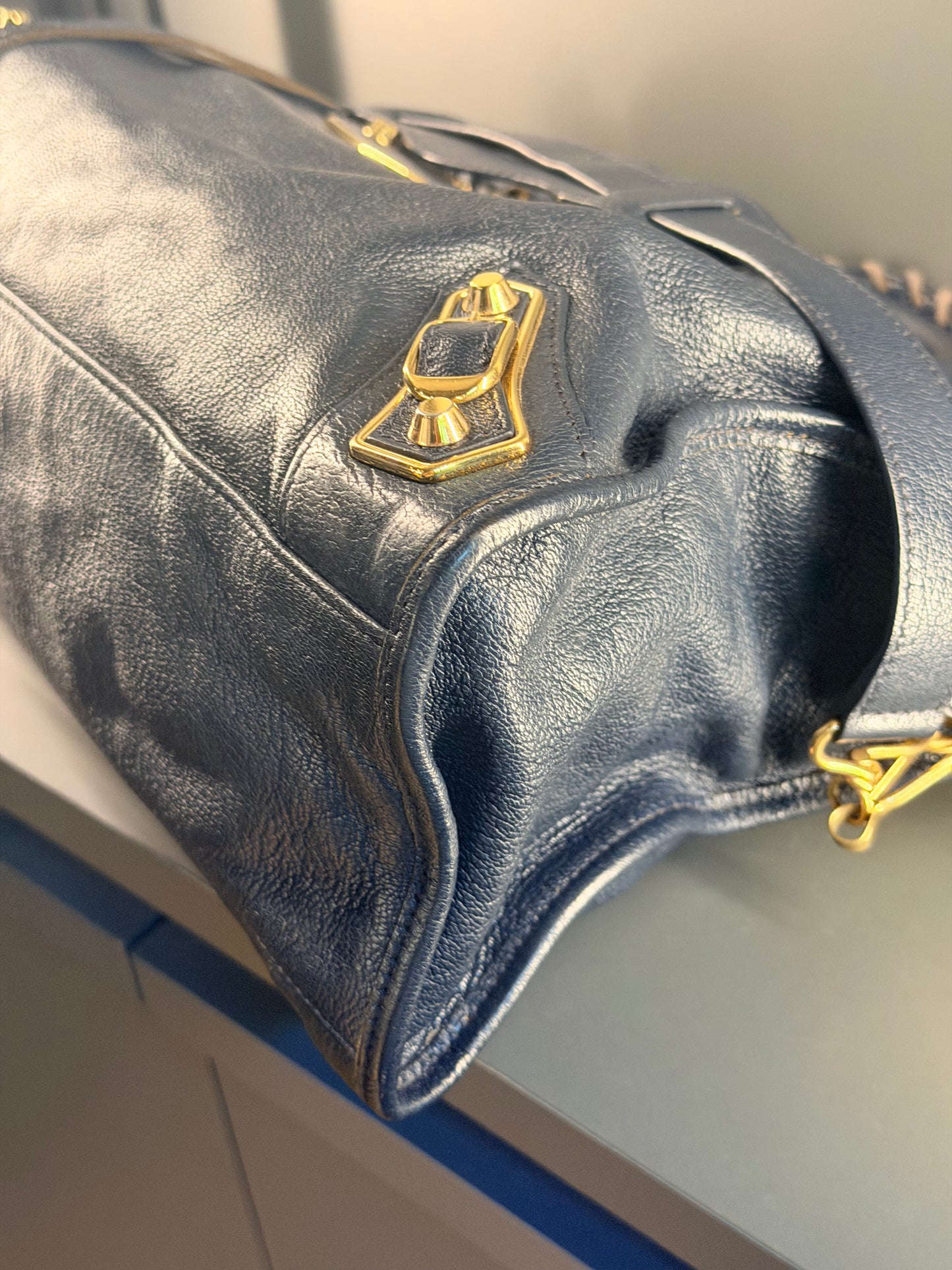 BALENCIAGA NAVY MEDIUM CLASSIC CITY EDGE HANDBAG