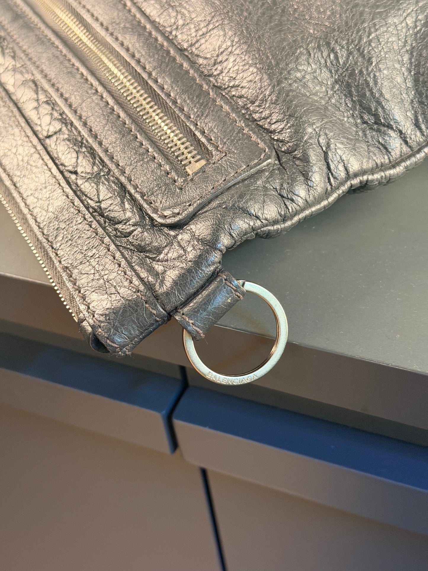 BALENCIAGA GRAY MEDIUM CLIP POCHETTE