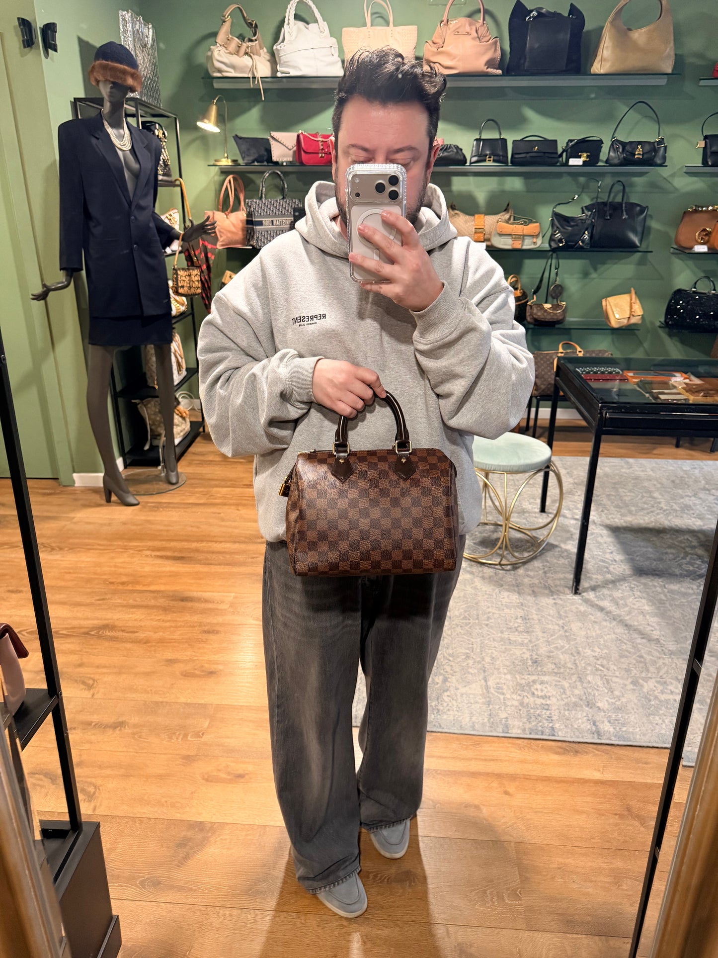 LOUIS VUITTON DAMIER EBENE SPEEDY 25 BOSTON BAG