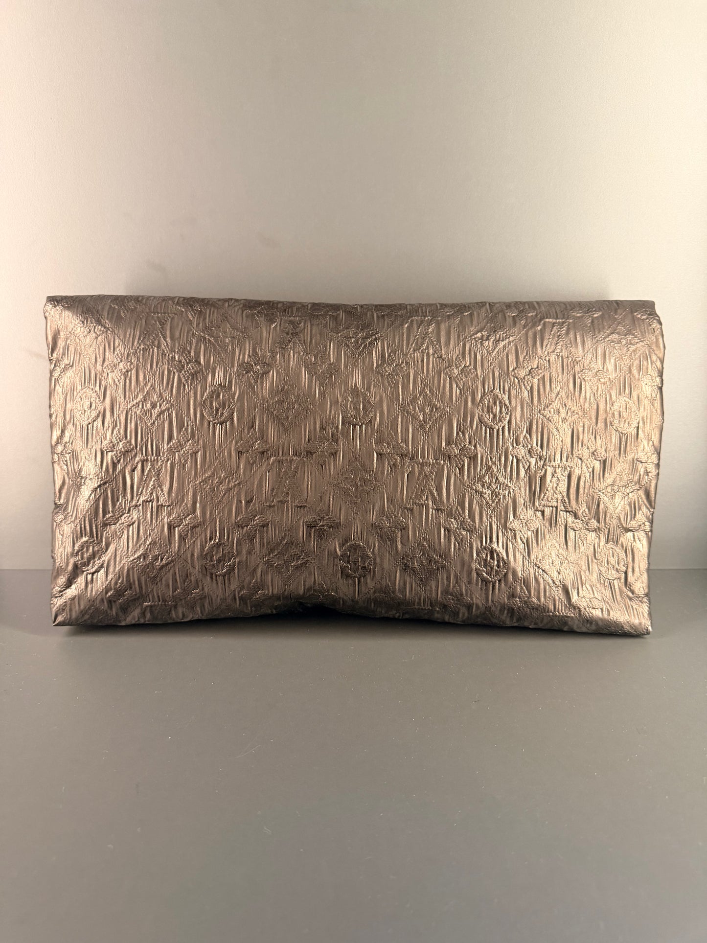 LOUIS VUITTON BROWN POCHETTE LIMELIGHT