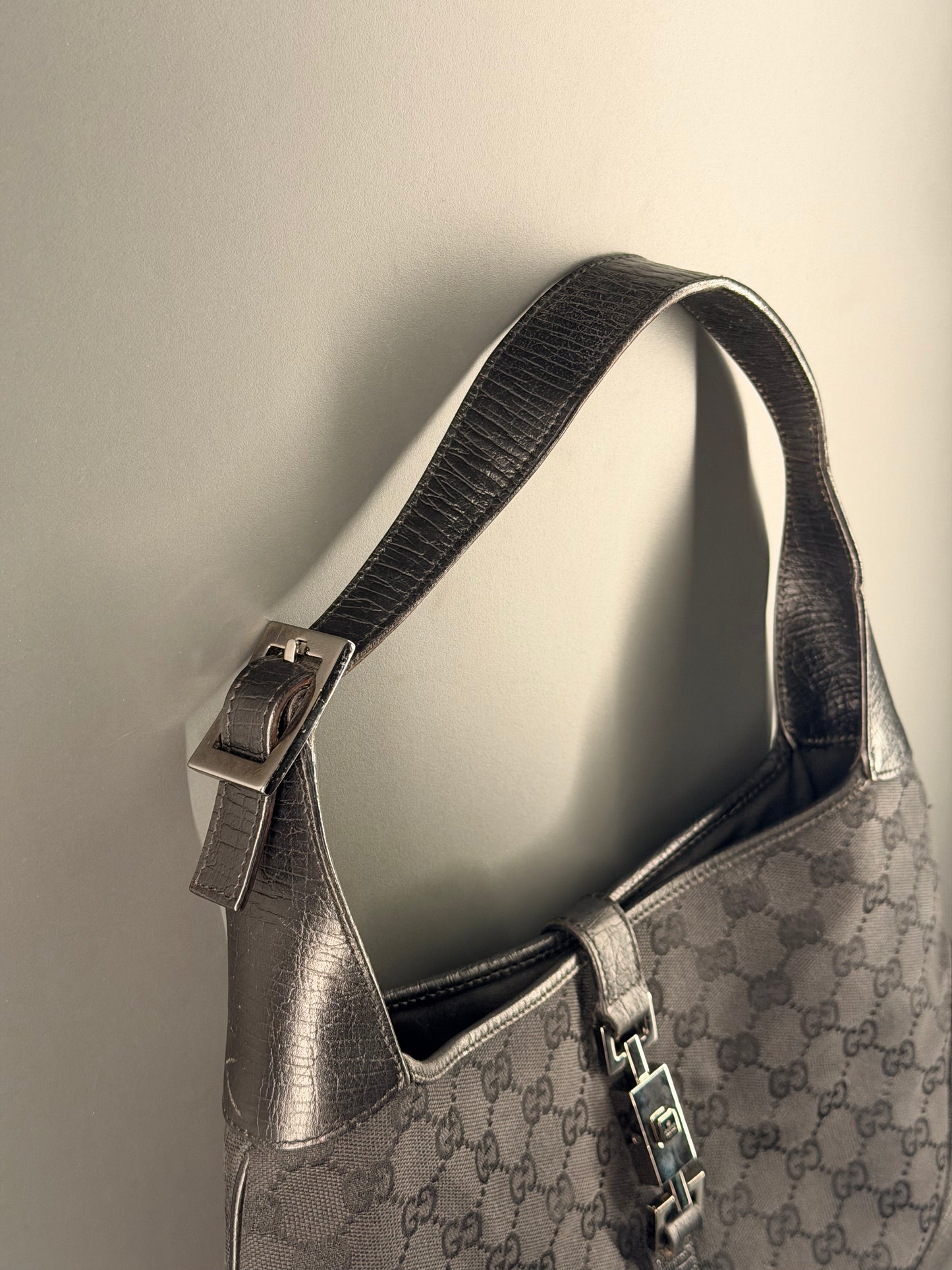GUCCI BY TOM FORD BLACK GG CANVAS JACKIE SHOULDER BAG