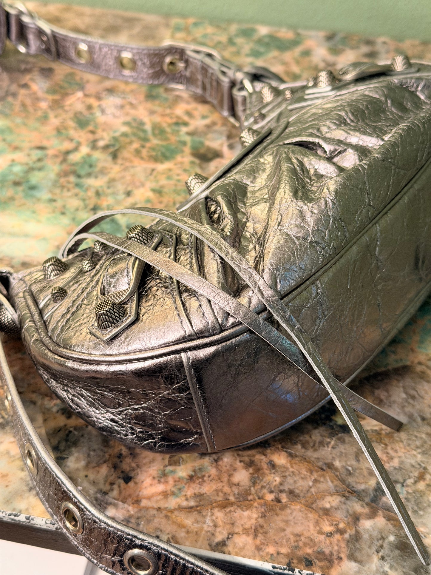 BALENCIAGA SILVER LE CAGOLE XS SHOULDER BAG