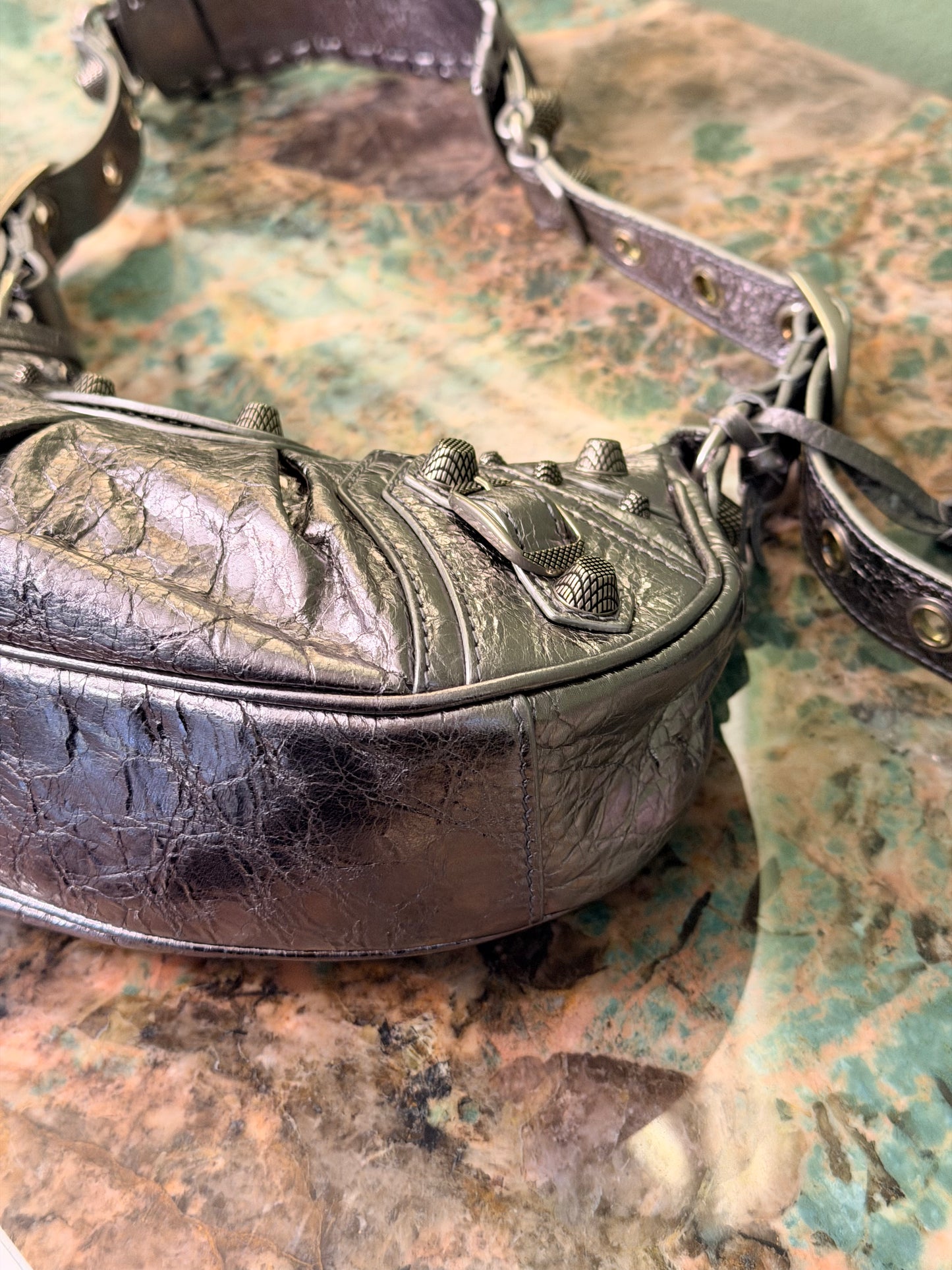 BALENCIAGA SILVER LE CAGOLE XS SHOULDER BAG