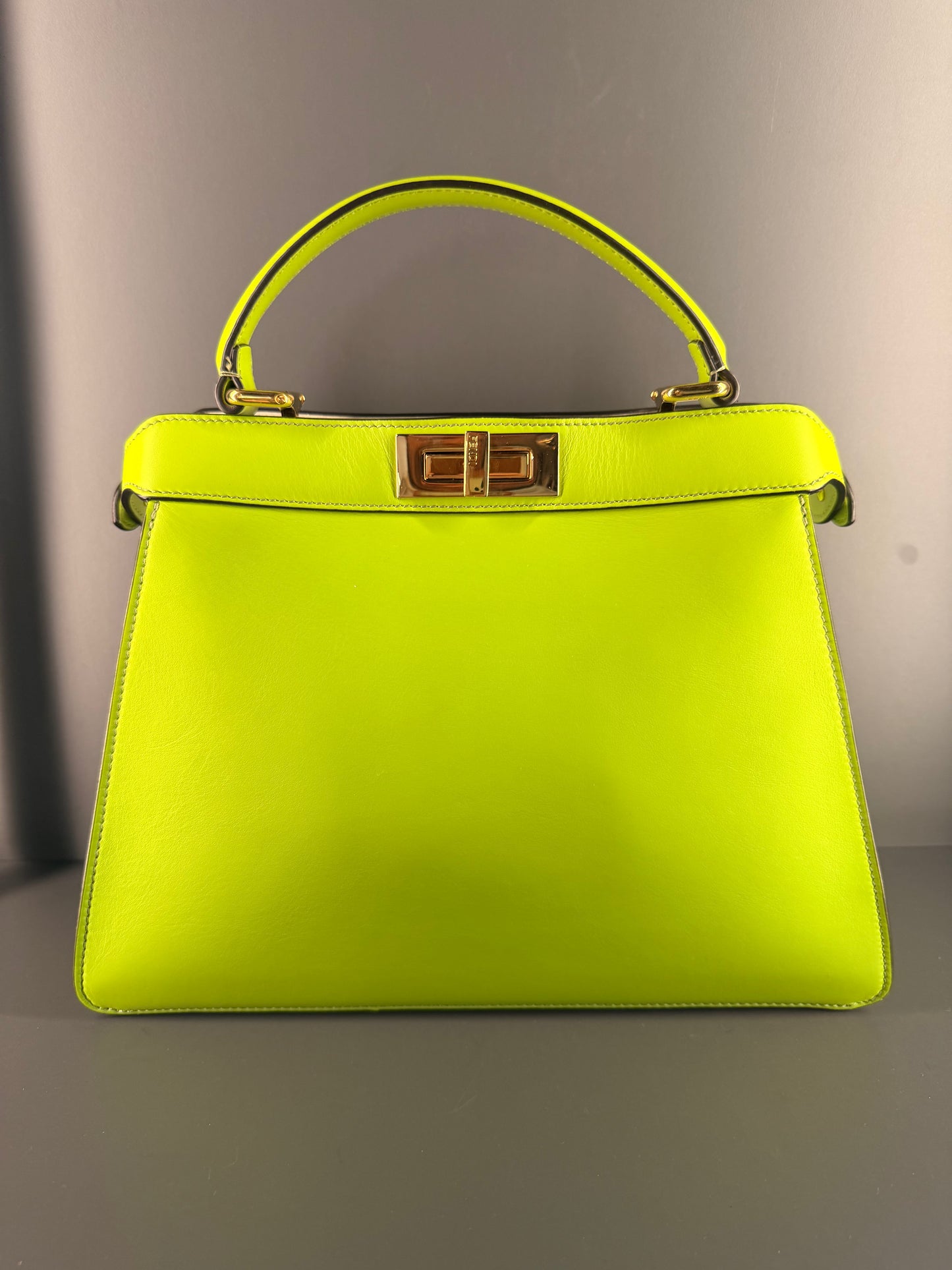 FENDI LIME MEDIUM PERKABOO ISEEU HANDBAG
