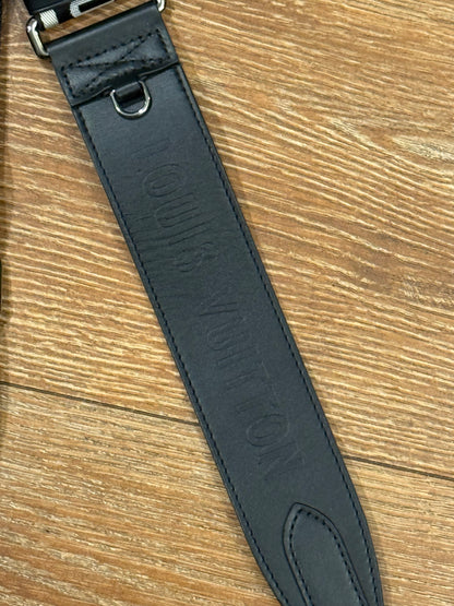 LOUIS VUITTON BLACK REMOVABLE SHOULDER STRAP