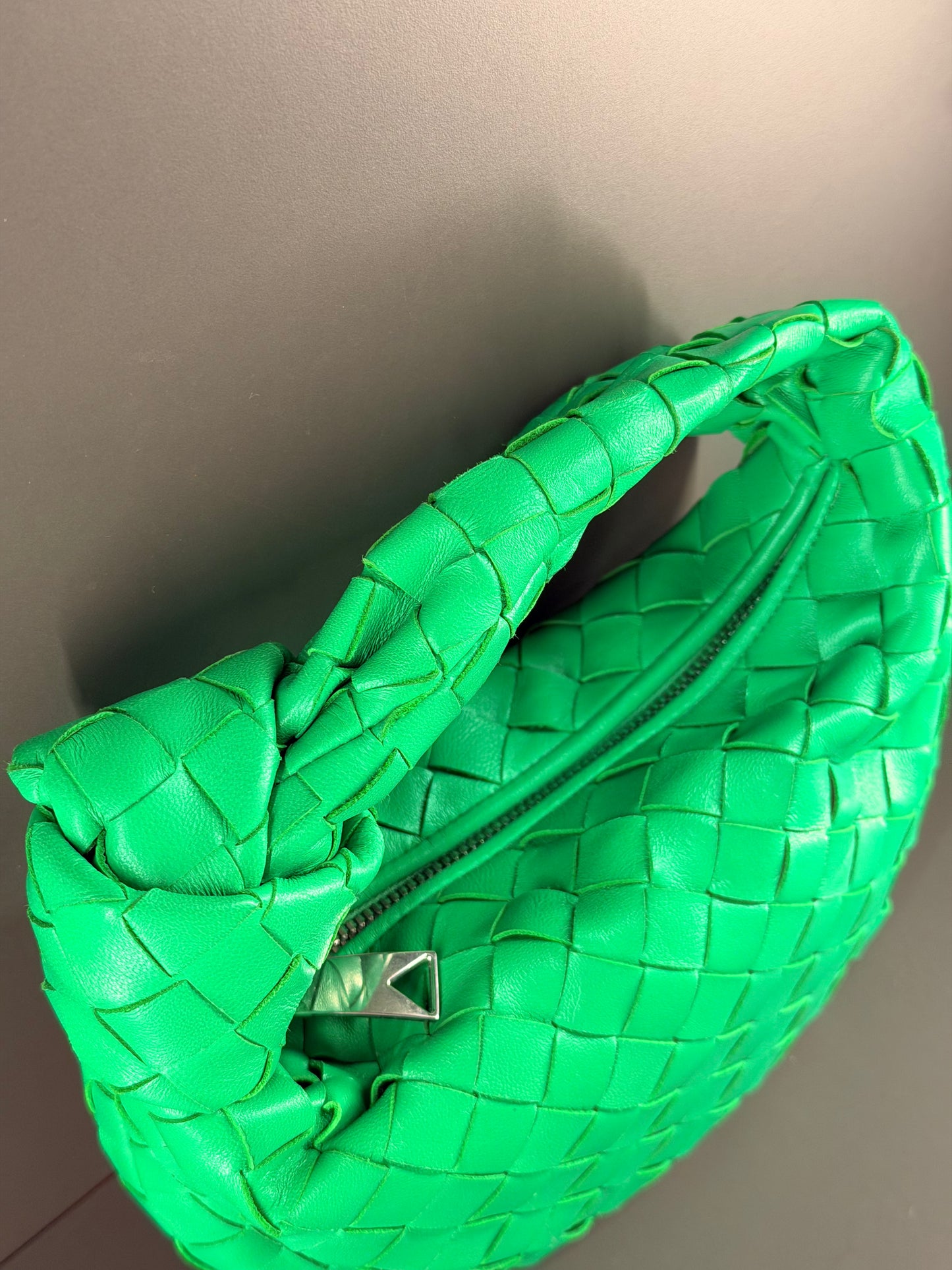 BOTTEGA VENETA GREEN MINI JODIE HANDBAG