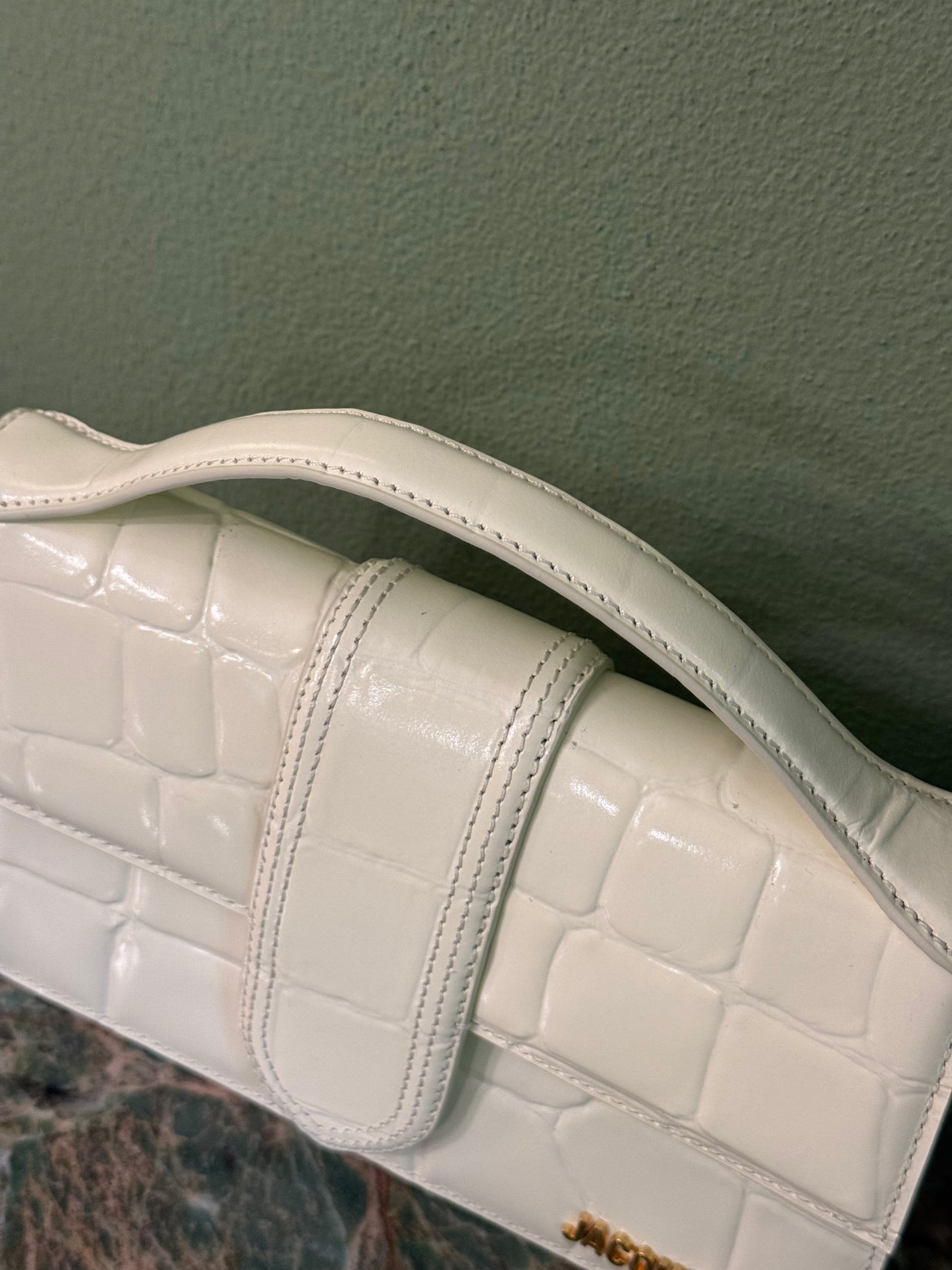 JAQUEMUS WHITE EMBOSSED CROCODILE LE GRAND BAMBINO CROSSBODY BAG