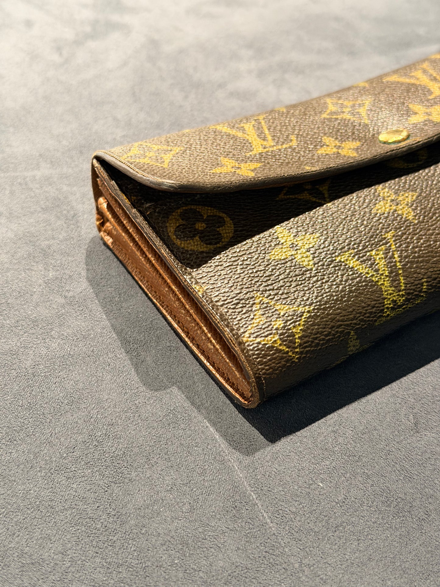 LOUIS VUITTON MONOGRAM SARAH WALLET