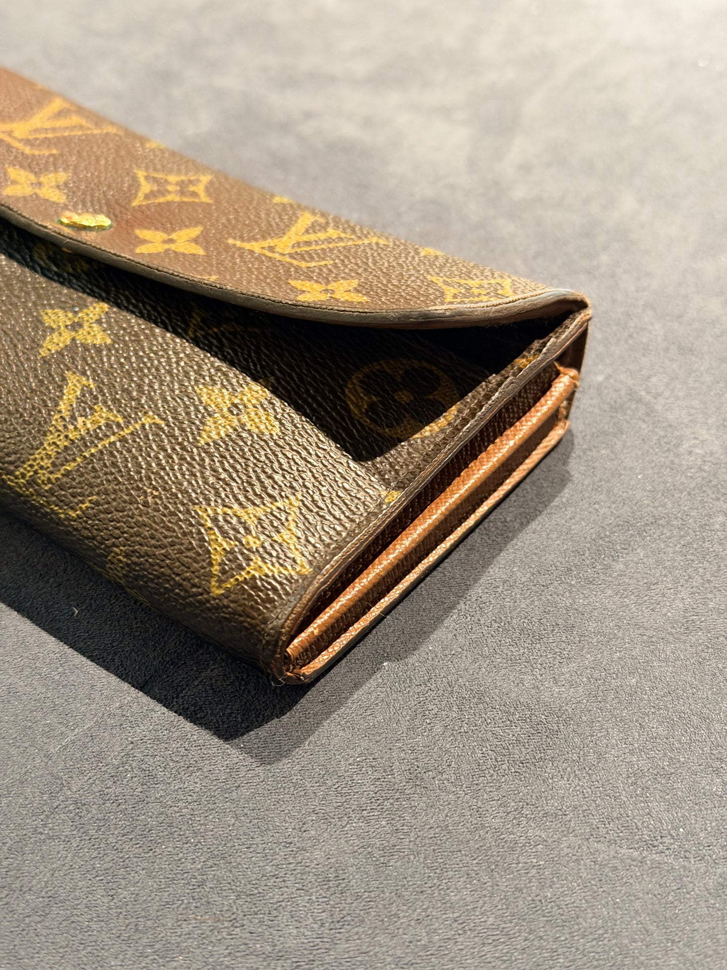 LOUIS VUITTON MONOGRAM SARAH WALLET