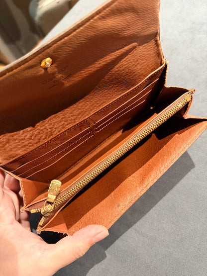 LOUIS VUITTON MONOGRAM SARAH WALLET