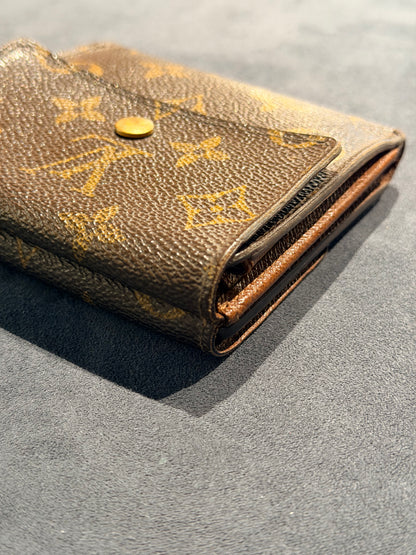 LOUIS VUITTON MONOGRAM ELISE COMPACT WALLET