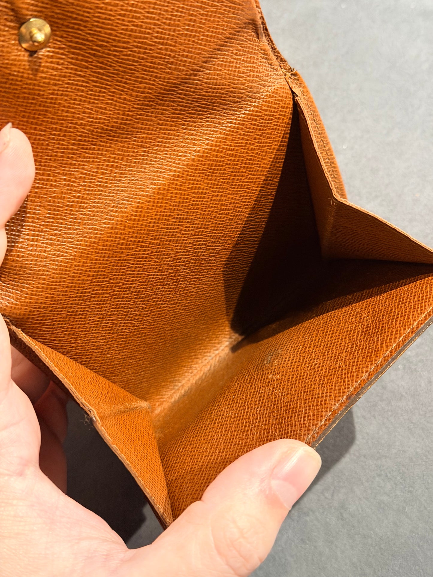 LOUIS VUITTON MONOGRAM ELISE COMPACT WALLET