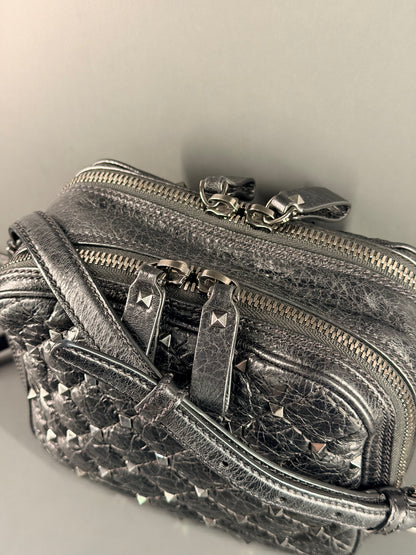 VALENTINO BLACK SPIKE SMALL CAMERA CROSSBODY BAG