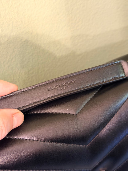 SAINT LAURENT BLACK MEDIUM LOU LOU SHOULDER BAG