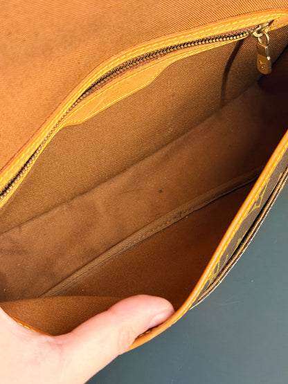 LOUIS VUITTON MONOGRAM PETITE GIBECIERE CROSSBODY BAG