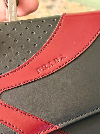 PRADA BLACK AND BURGUNDY DRIVE TOP HANDLE BAG