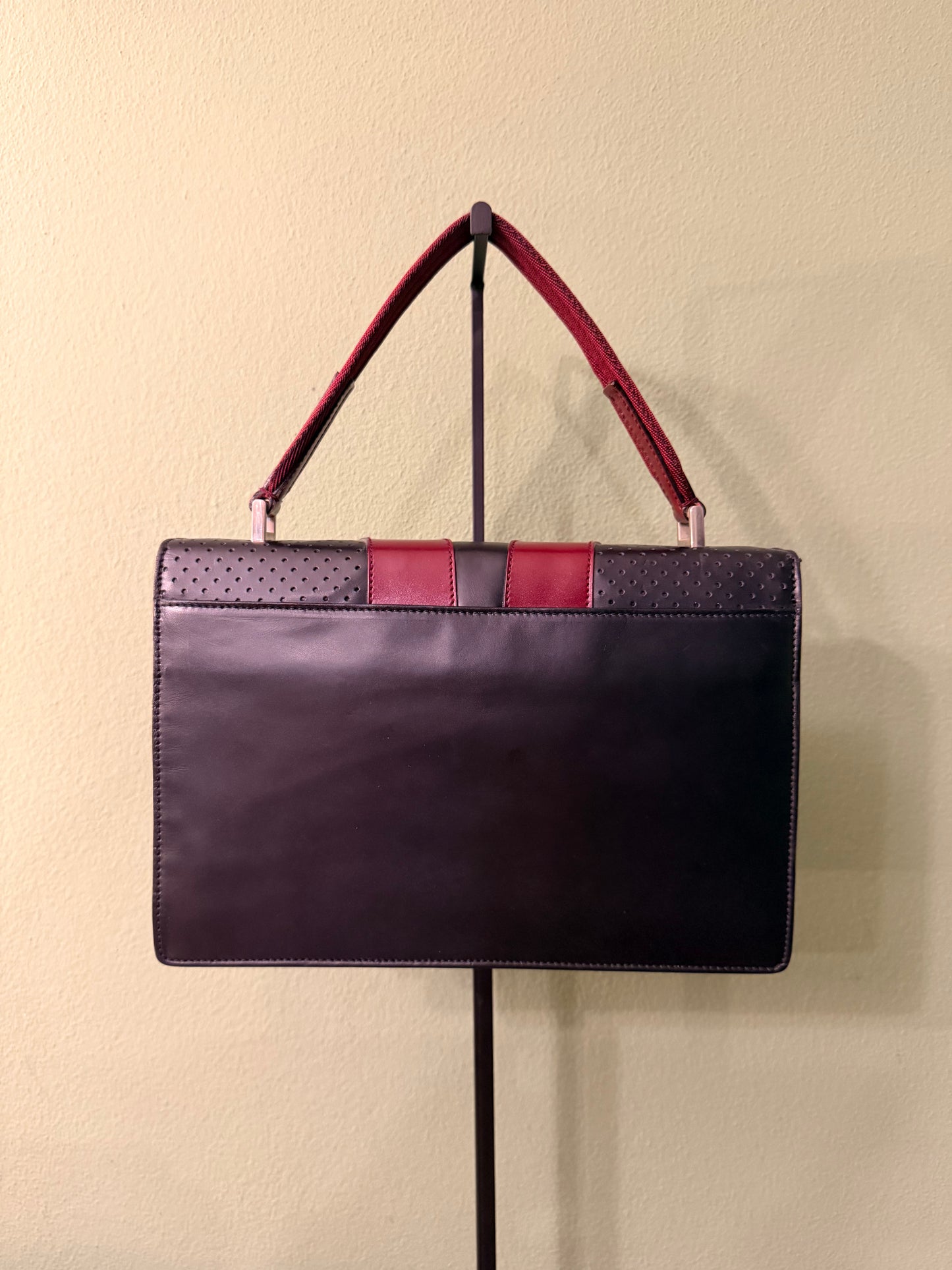 PRADA BLACK AND BURGUNDY DRIVE TOP HANDLE BAG