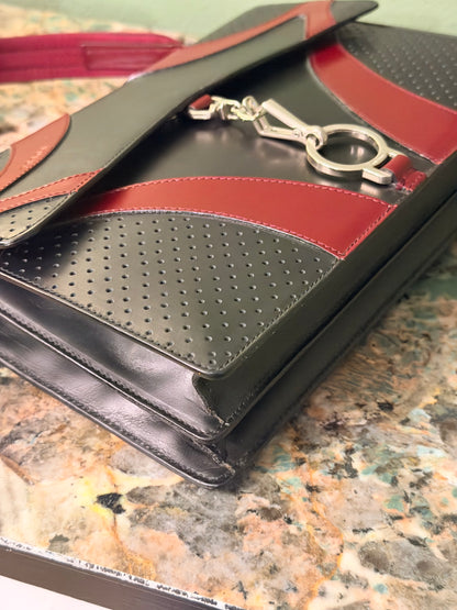 PRADA BLACK AND BURGUNDY DRIVE TOP HANDLE BAG