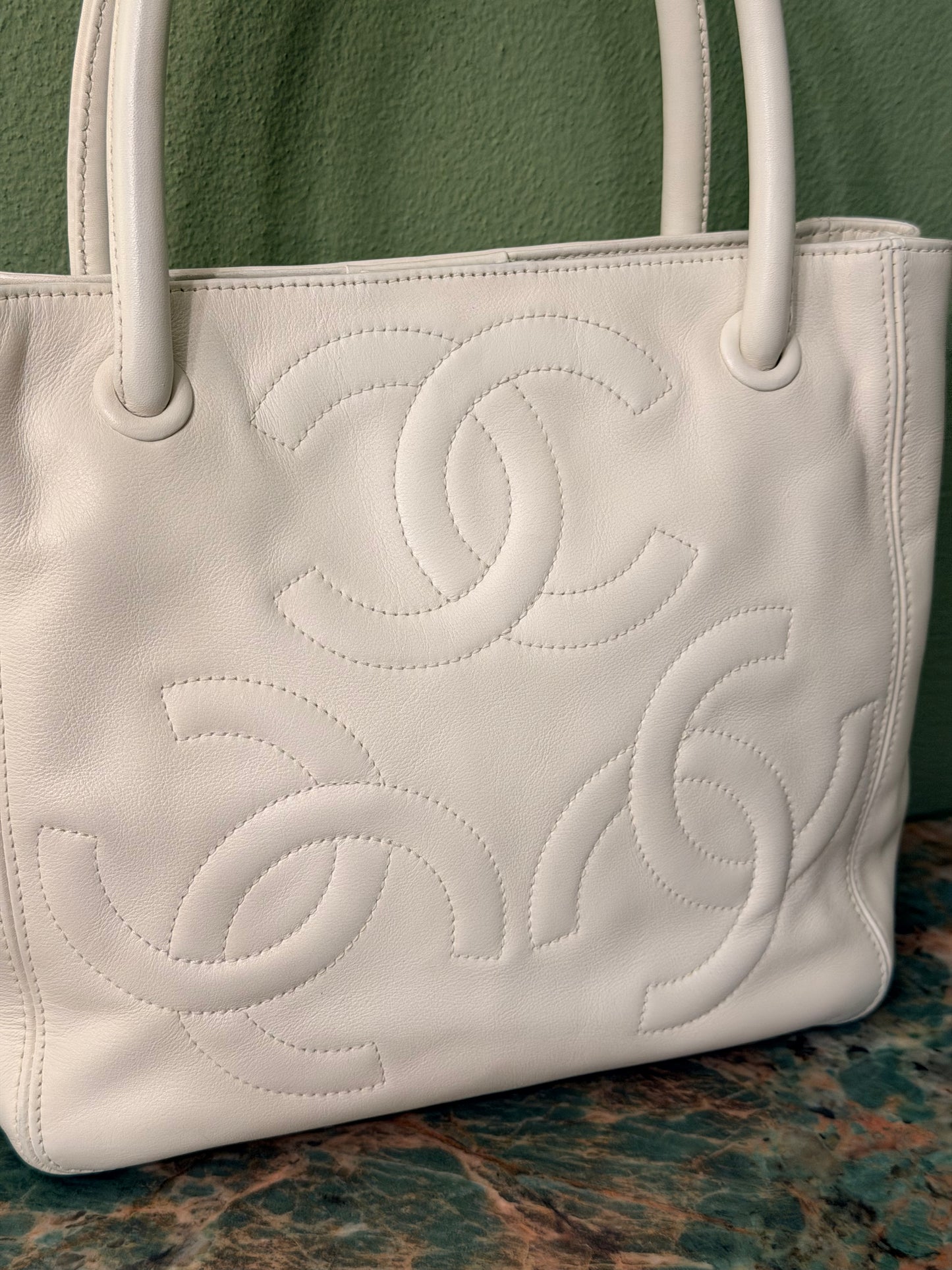 CHANEL WHITE TRIPLE CC SMALL TOTE BAG