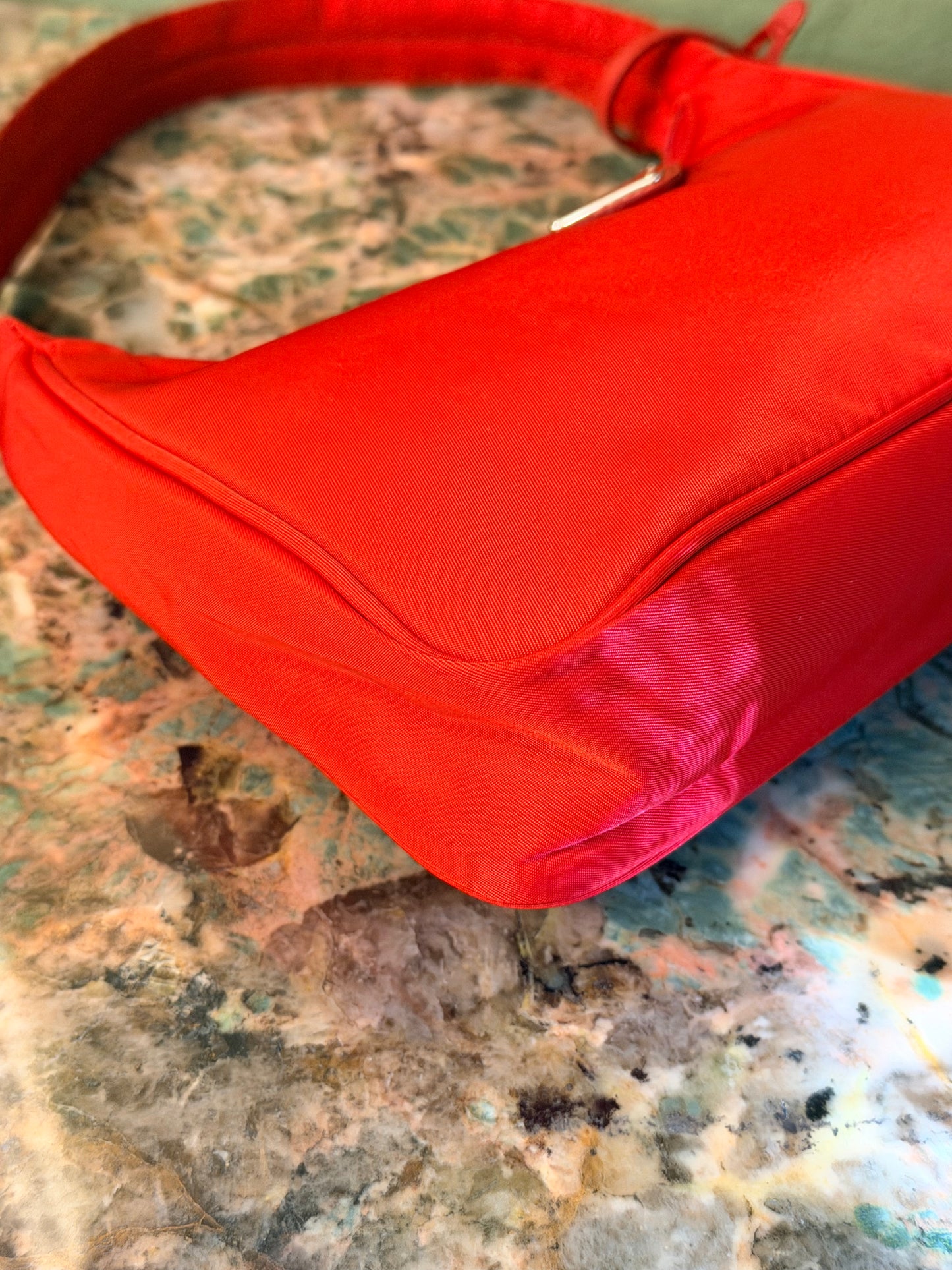 PRADA RED NYLON RE EDITION 2000 SHOULDER BAG