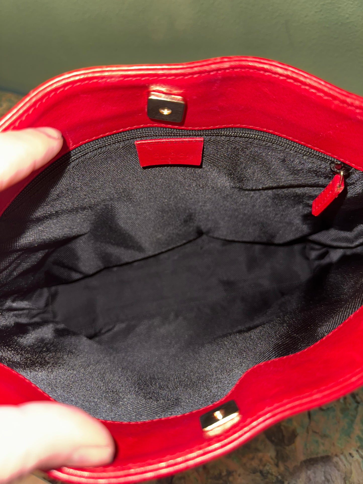 GUCCI RED MONOGRAM SHOULDER BAG